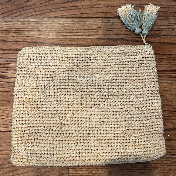 Aerin raffia zip pouch - Picture 2 of 5